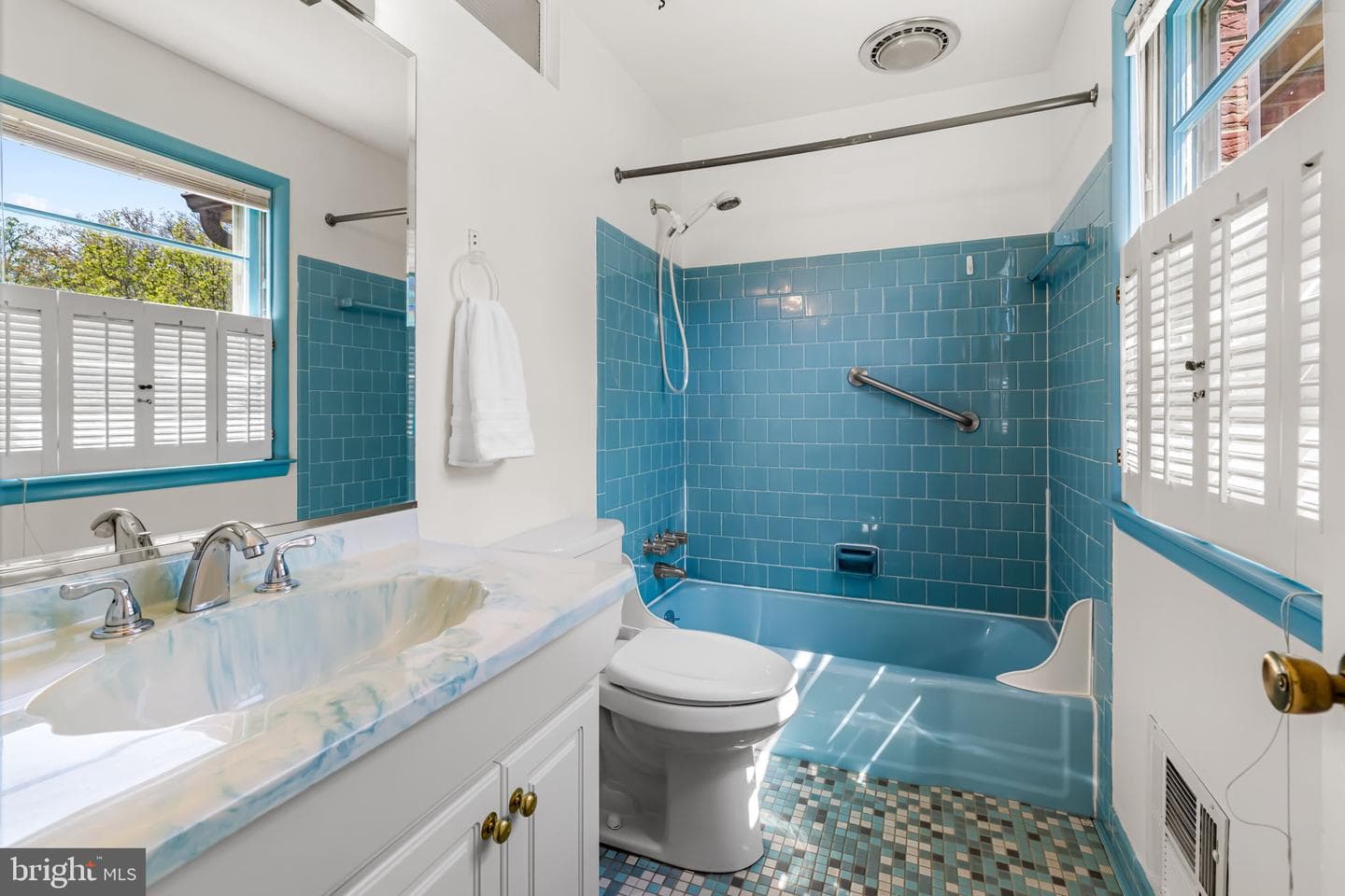 319 Gailridge Road photo 30