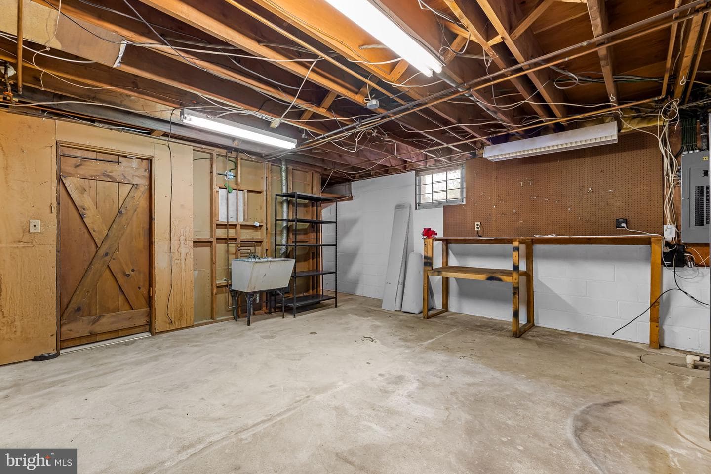 319 Gailridge Road photo 46