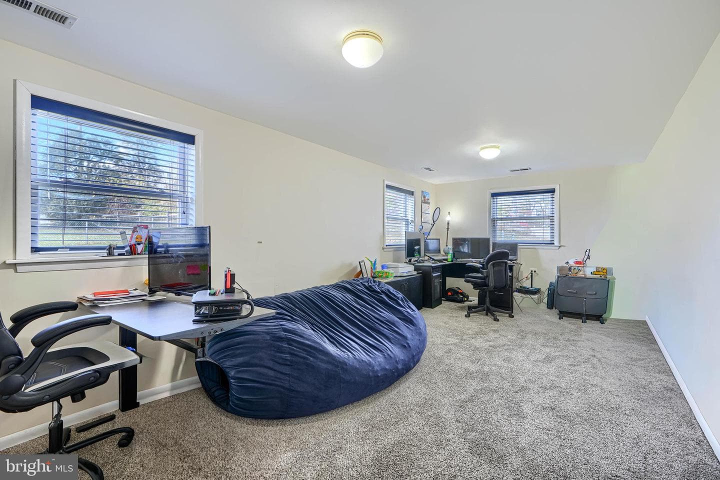 2110 Folkstone Road photo 27