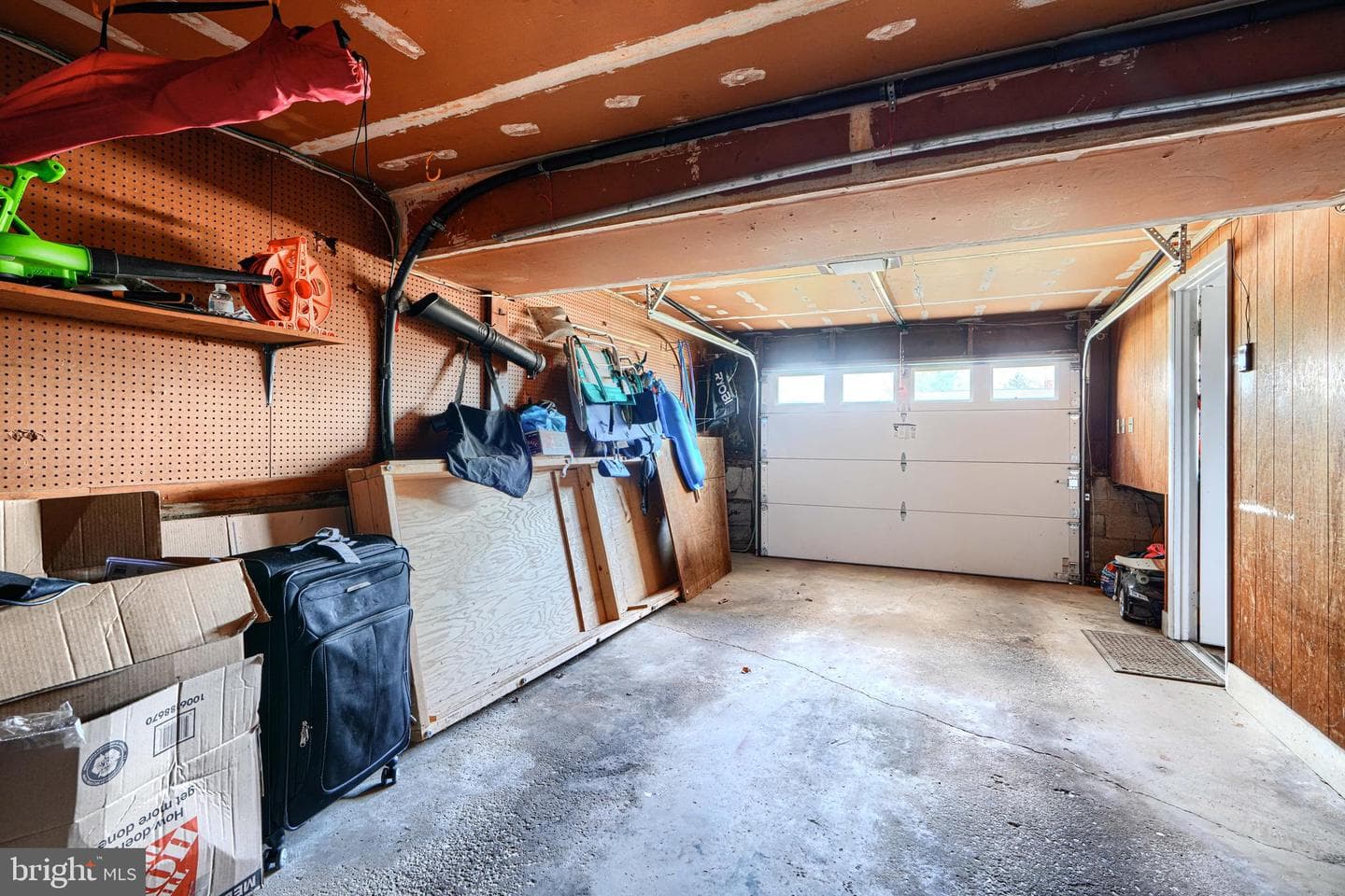 2110 Folkstone Road photo 37