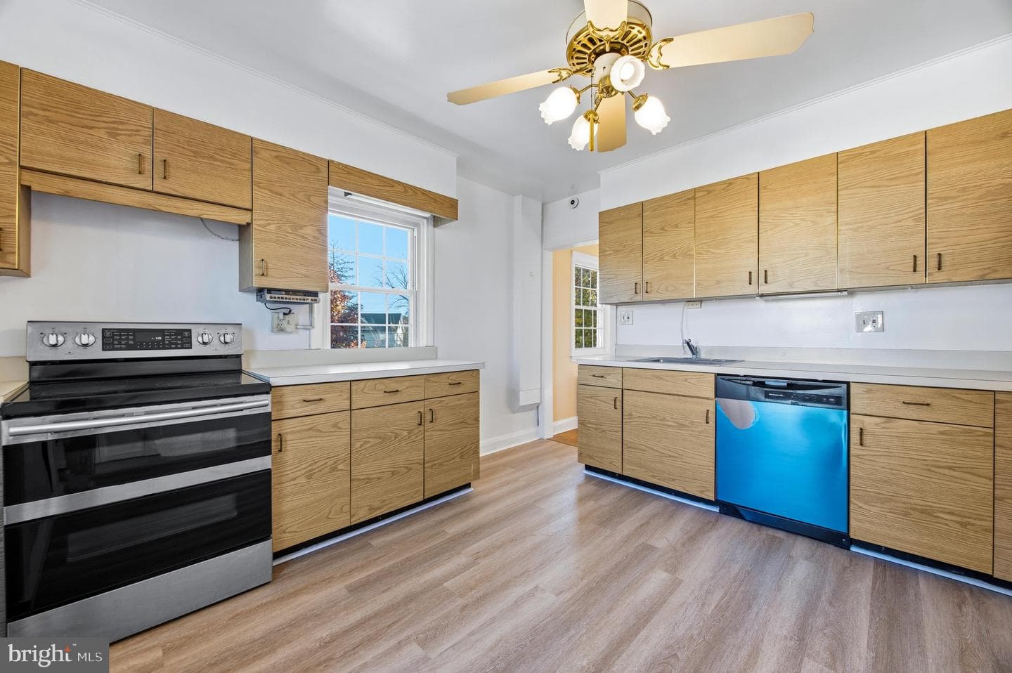 13 Harrison Avenue N photo 11