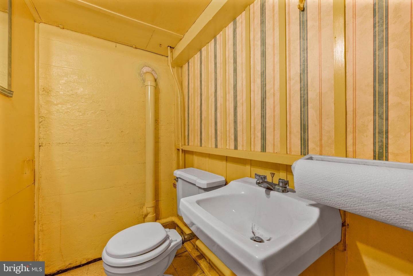 13 Harrison Avenue N photo 35
