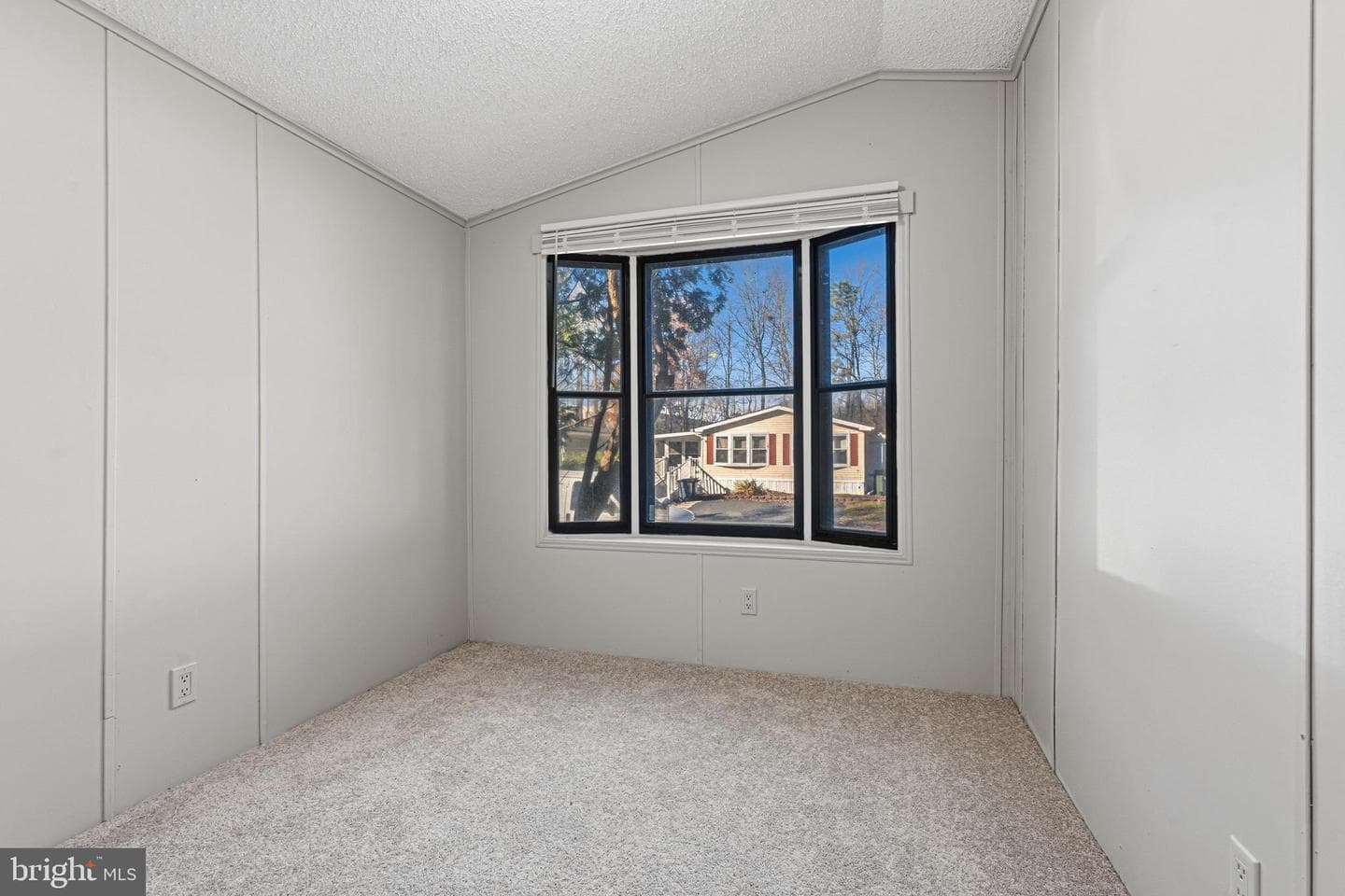 136 Rodeo Circle photo 17