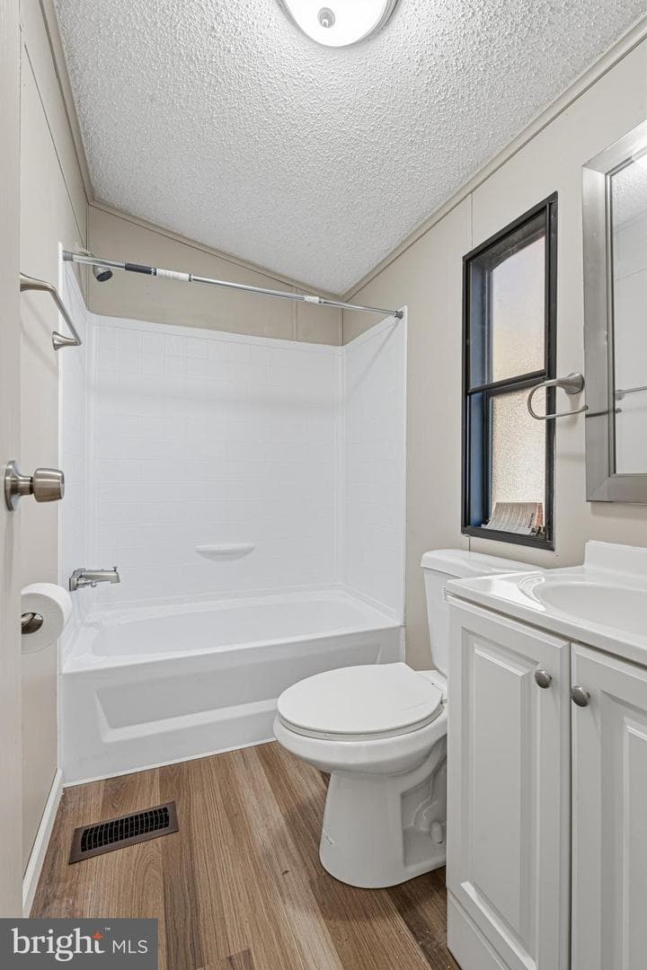 136 Rodeo Circle photo 20