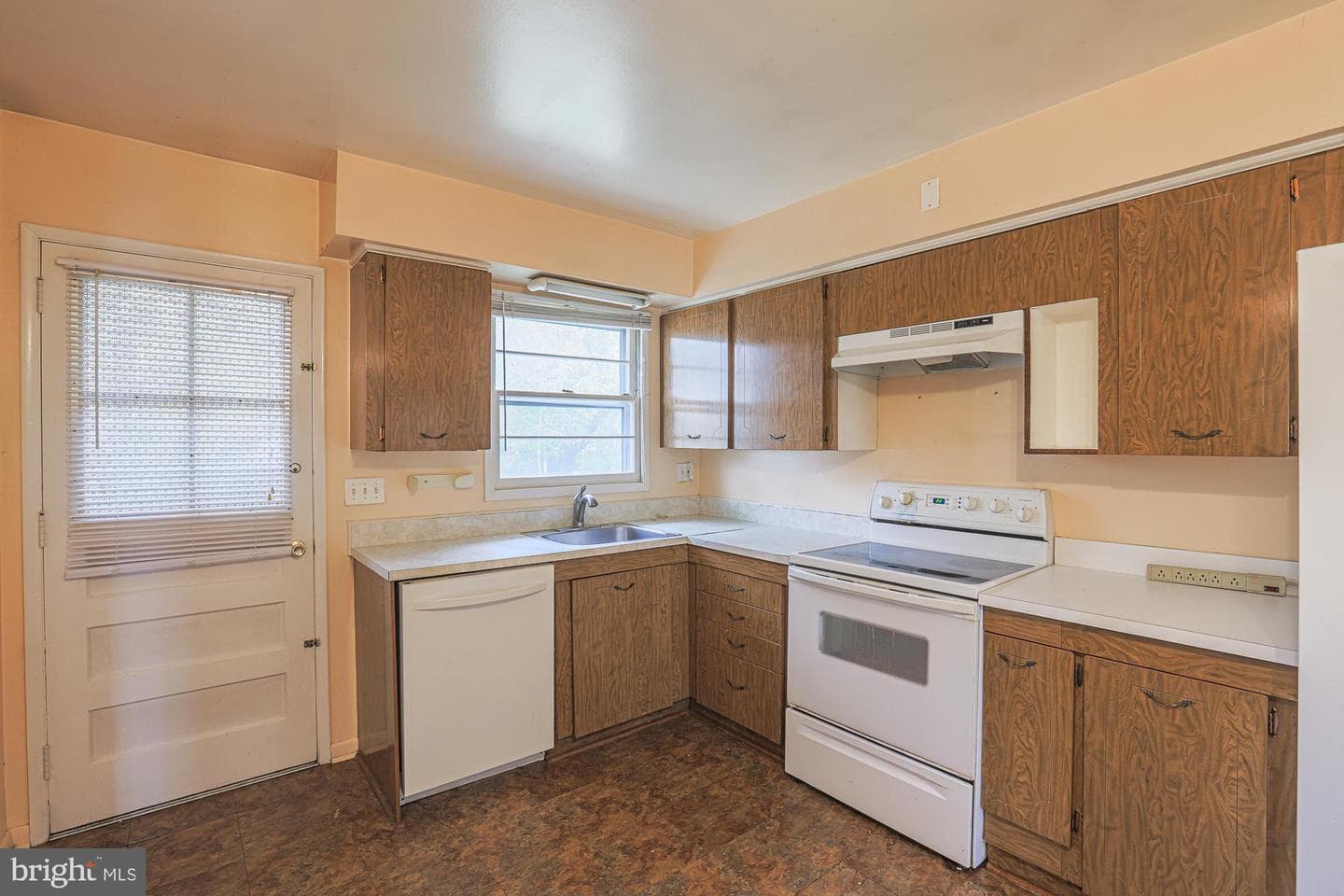 2607 Smith Ave photo 5