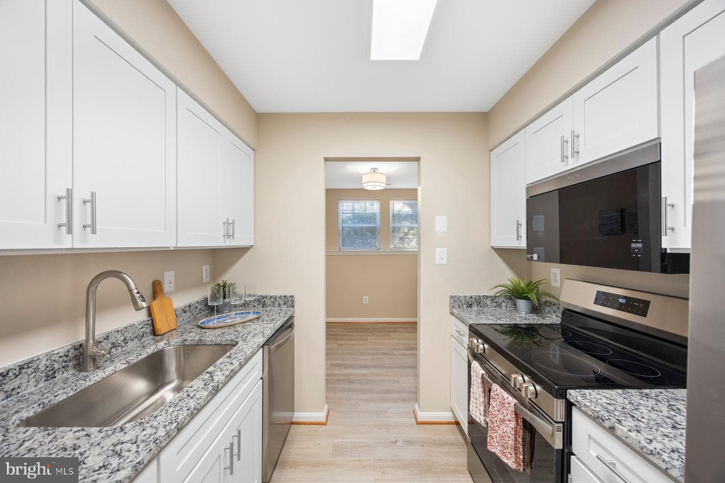 26 Shaftsbury Court #26 photo 7