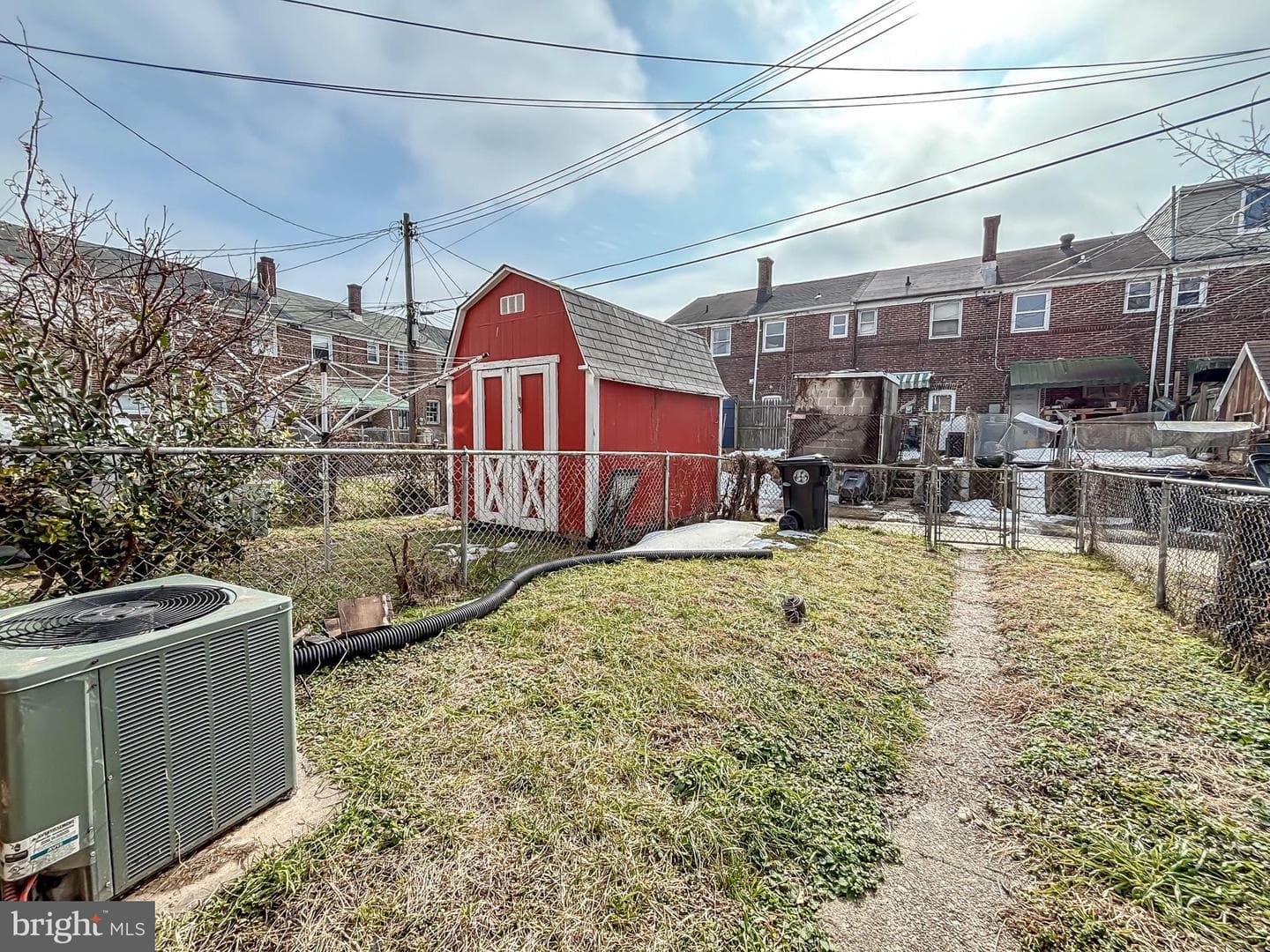 414 Avondale Road photo 30