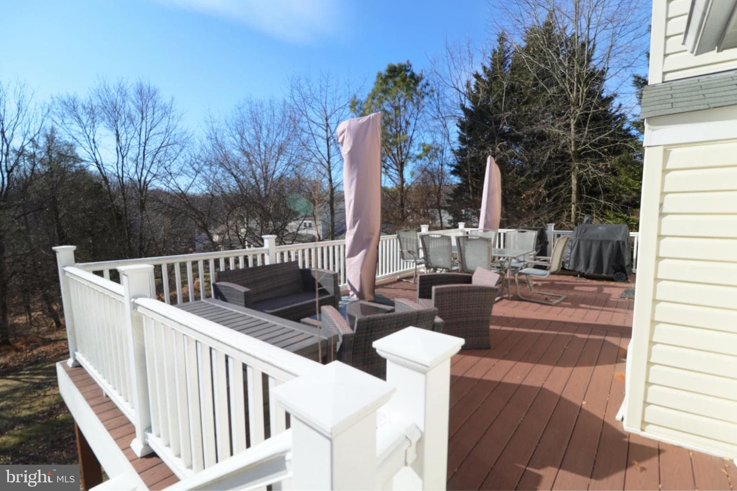 3879 Schroeder Avenue photo 7