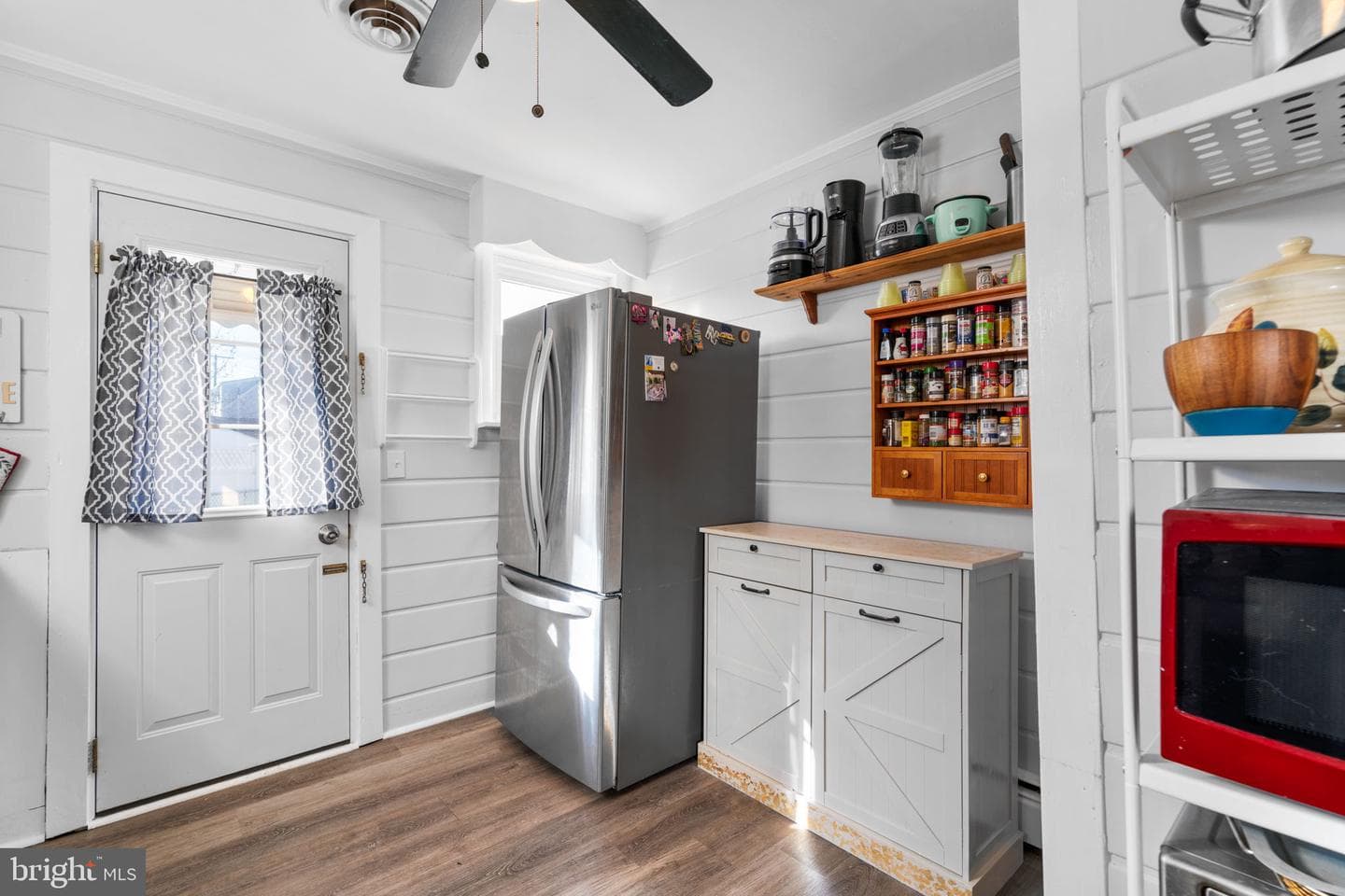 2408 Woodridge Road photo 7
