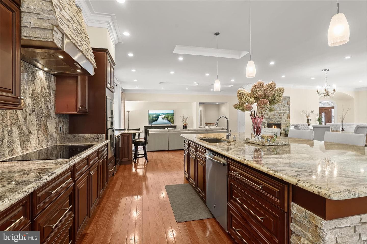 2312 Velvet Ridge Drive photo 17