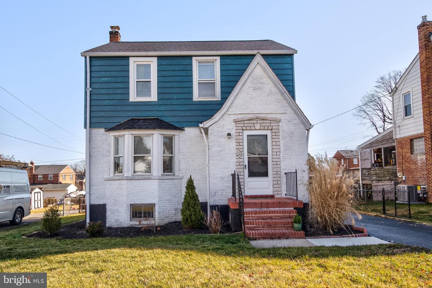 109 Elinor Avenue photo 33