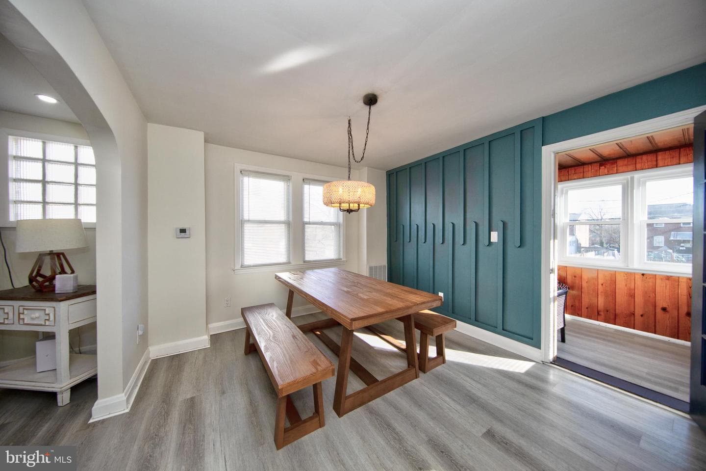 109 Elinor Avenue photo 9