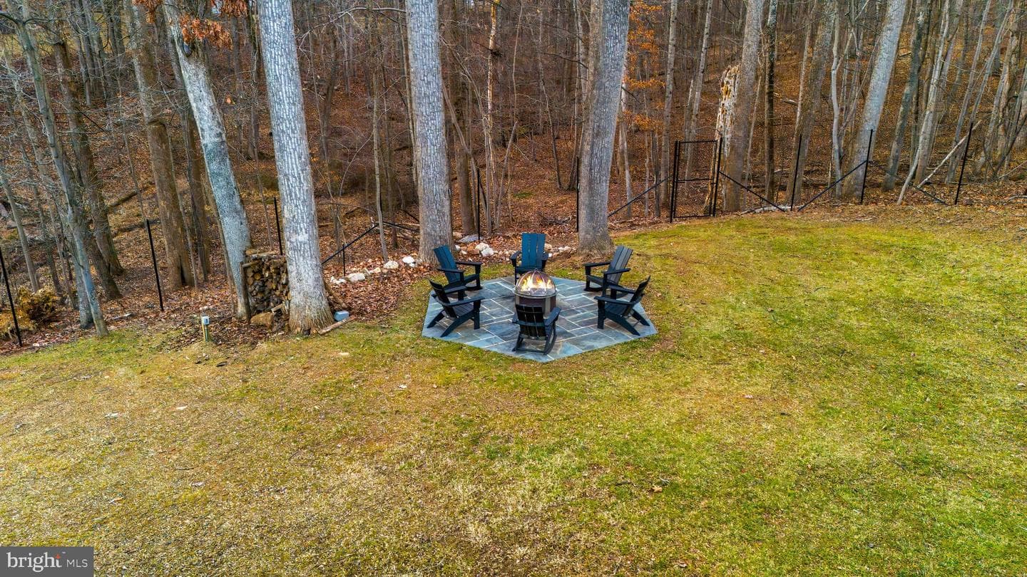 3216 Hunting Tweed Drive photo 6