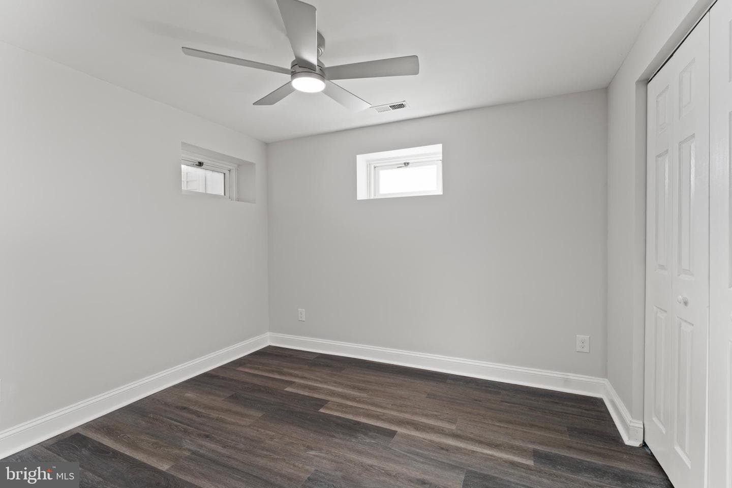 103 Gibbons Boulevard photo 35