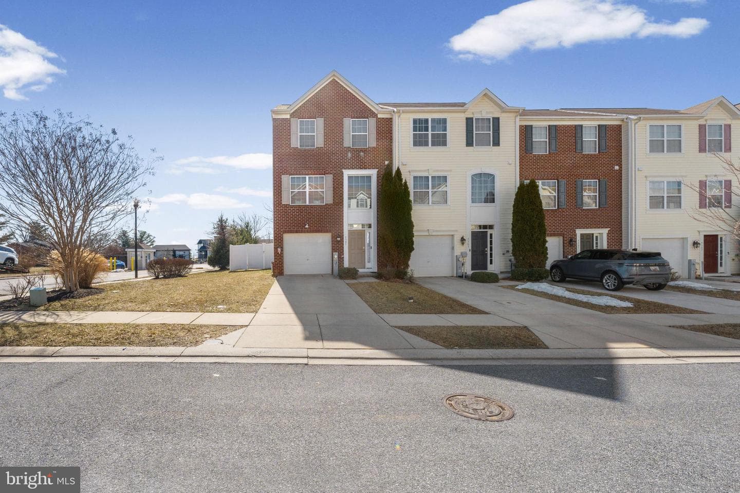 9301 Silver Charm Drive photo 3
