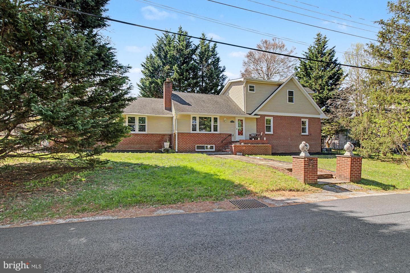 9951 Hilltop Drive photo 5