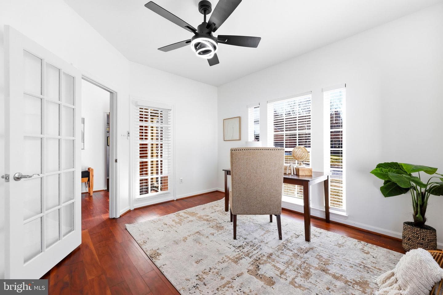 834 Crystal Palace Court photo 9