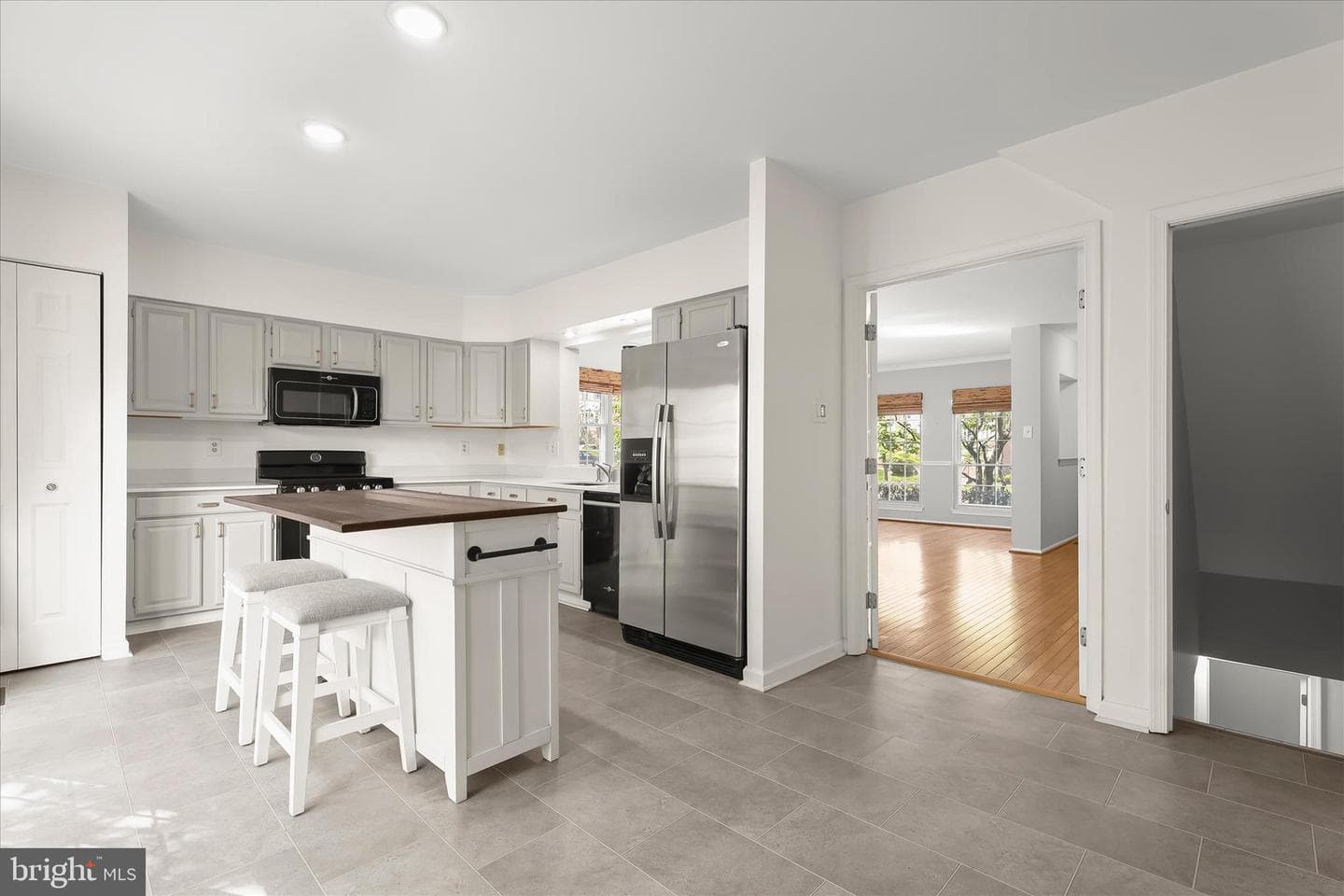 4016 Forest Valley photo 20