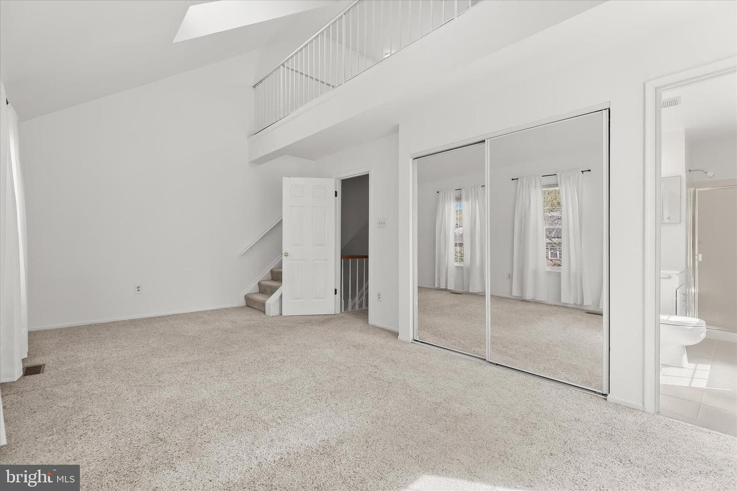 4016 Forest Valley photo 32