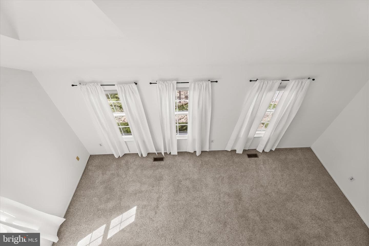 4016 Forest Valley photo 35