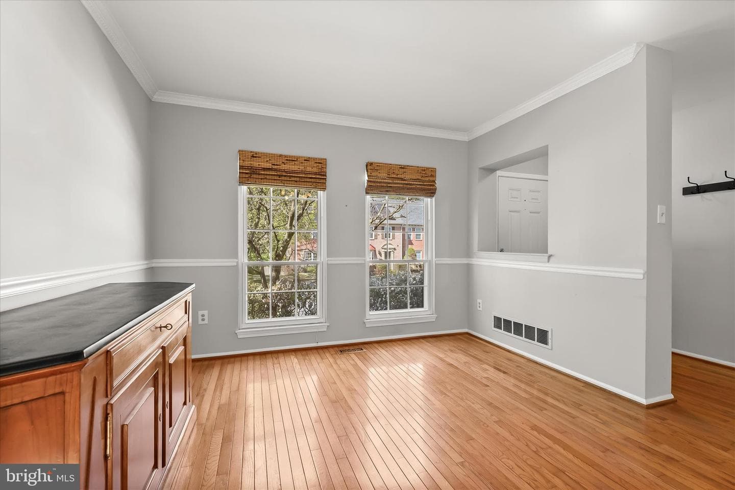 4016 Forest Valley photo 8