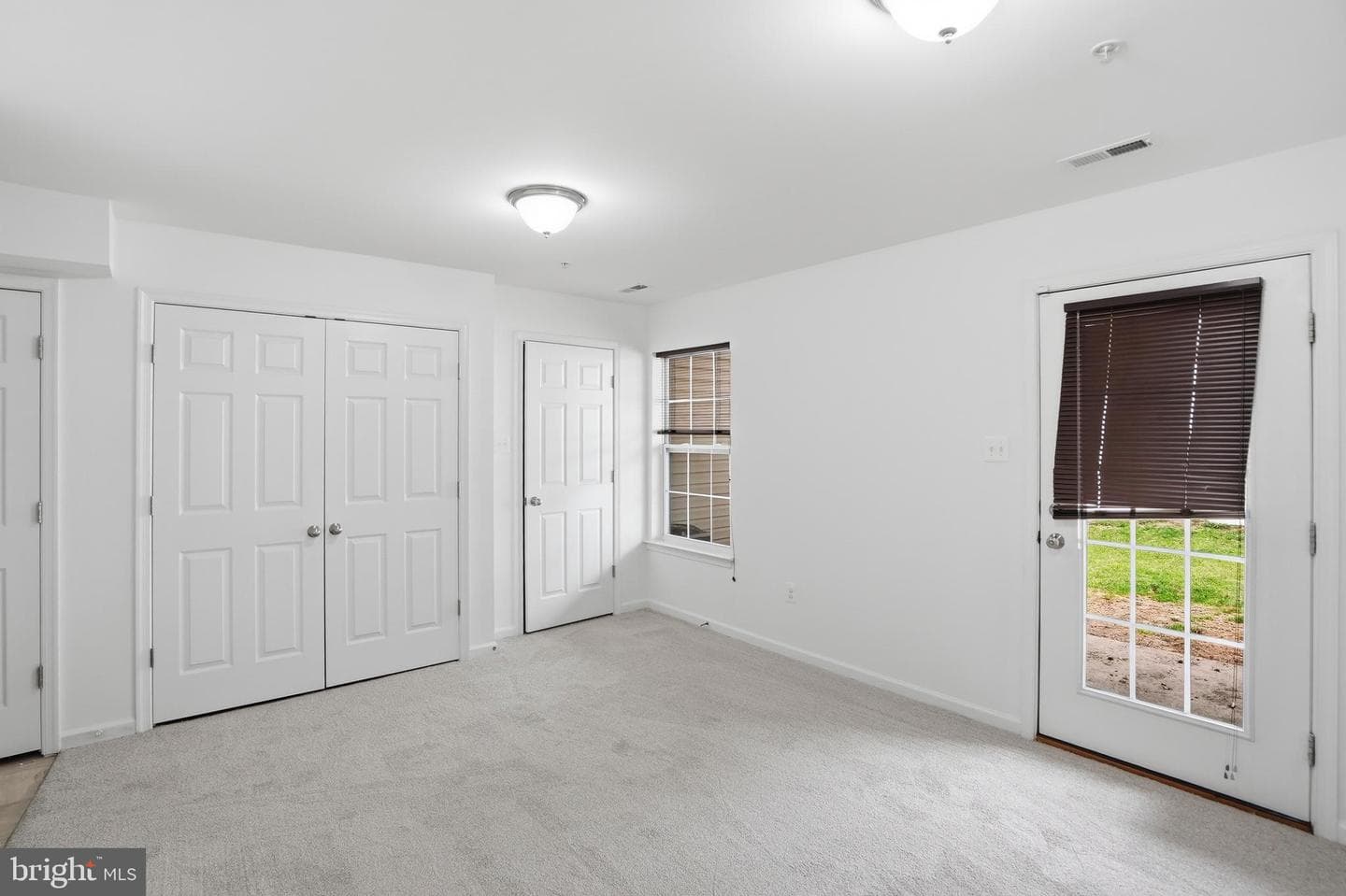9322 Master Derby Drive photo 4