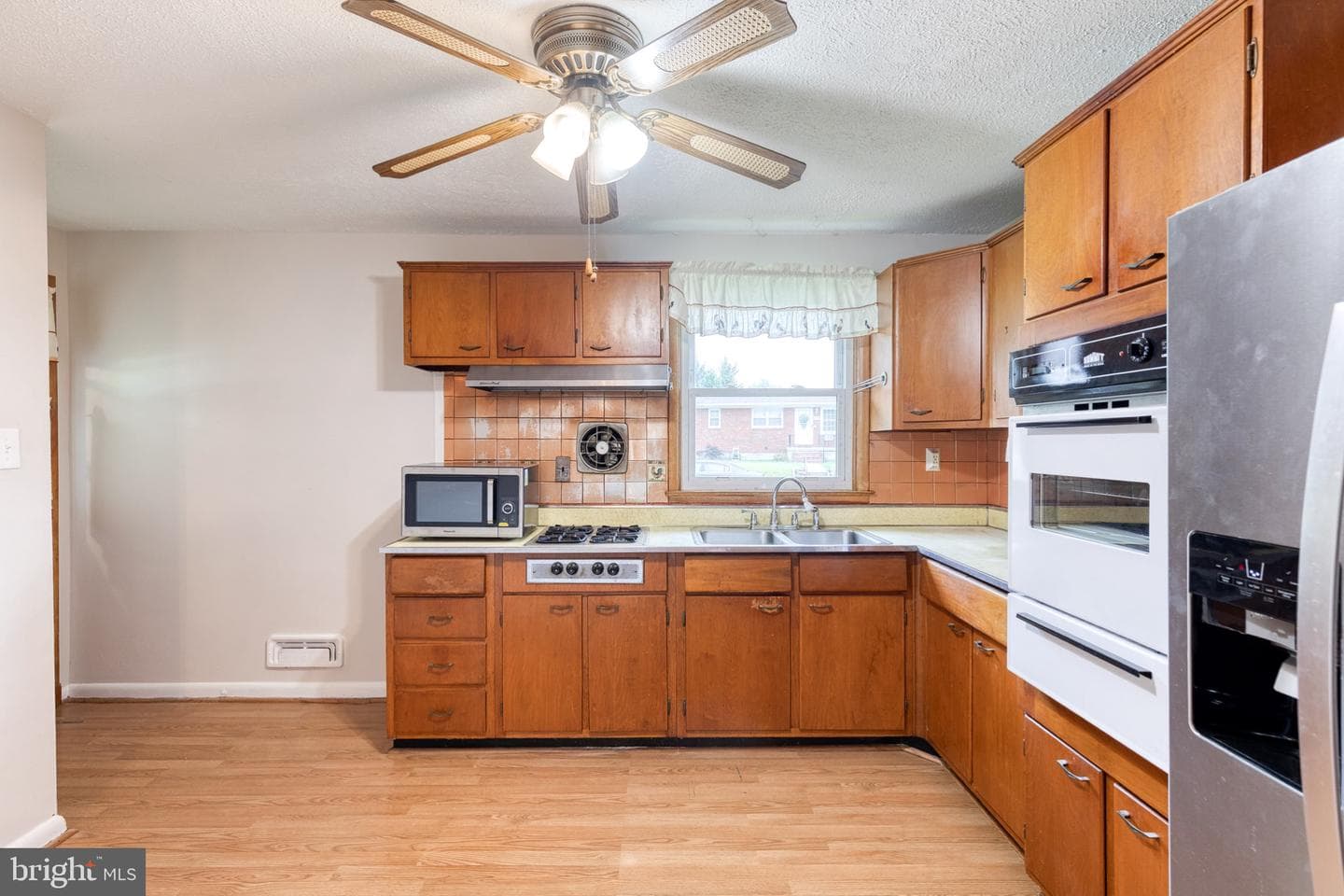 8306 Berkfield Road photo 11
