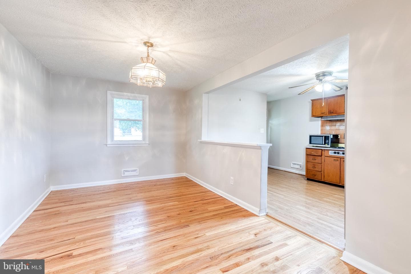 8306 Berkfield Road photo 9