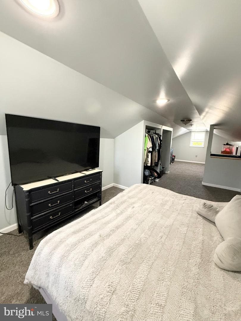 7051 Greenbank Road photo 29