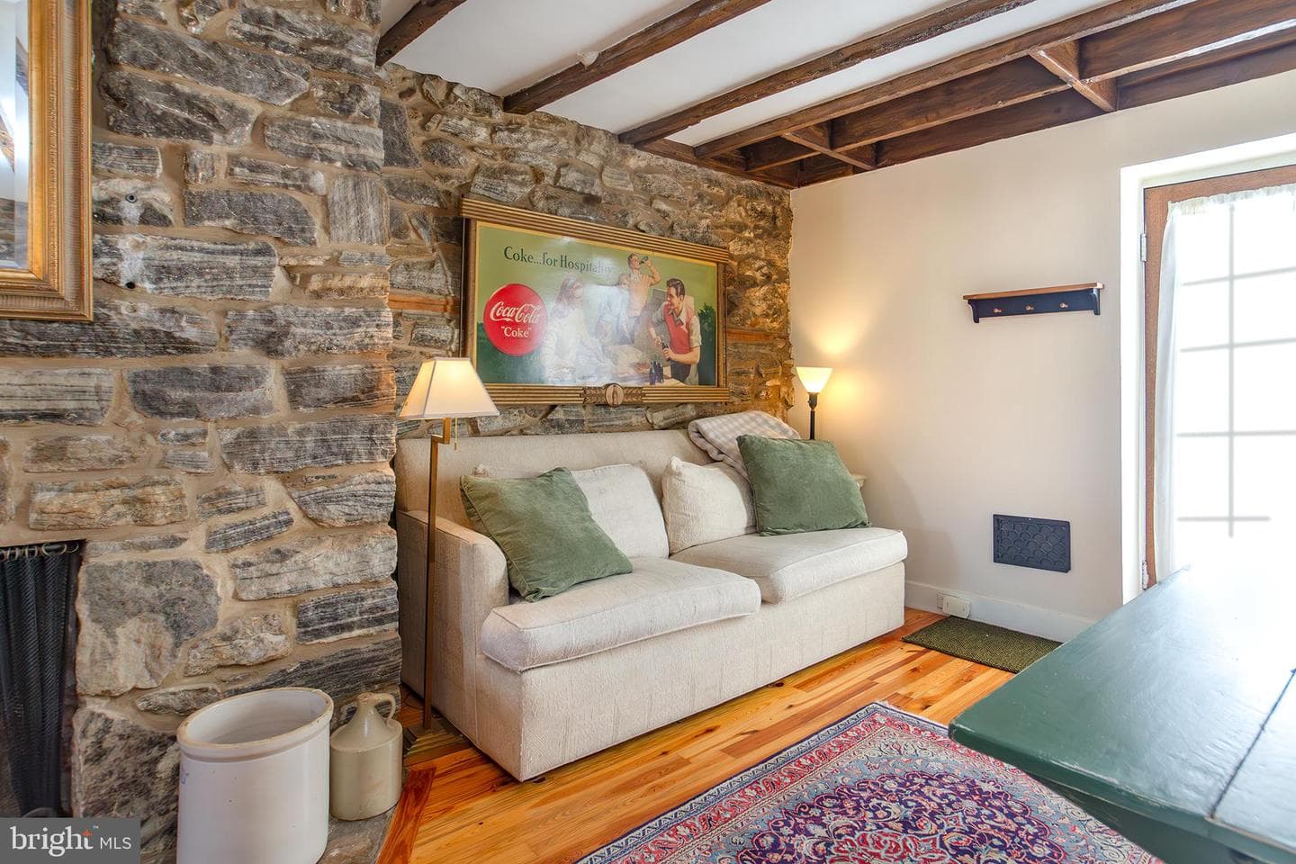 10108 Falls Road photo 4
