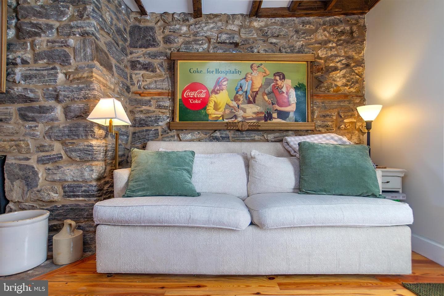 10108 Falls Road photo 5