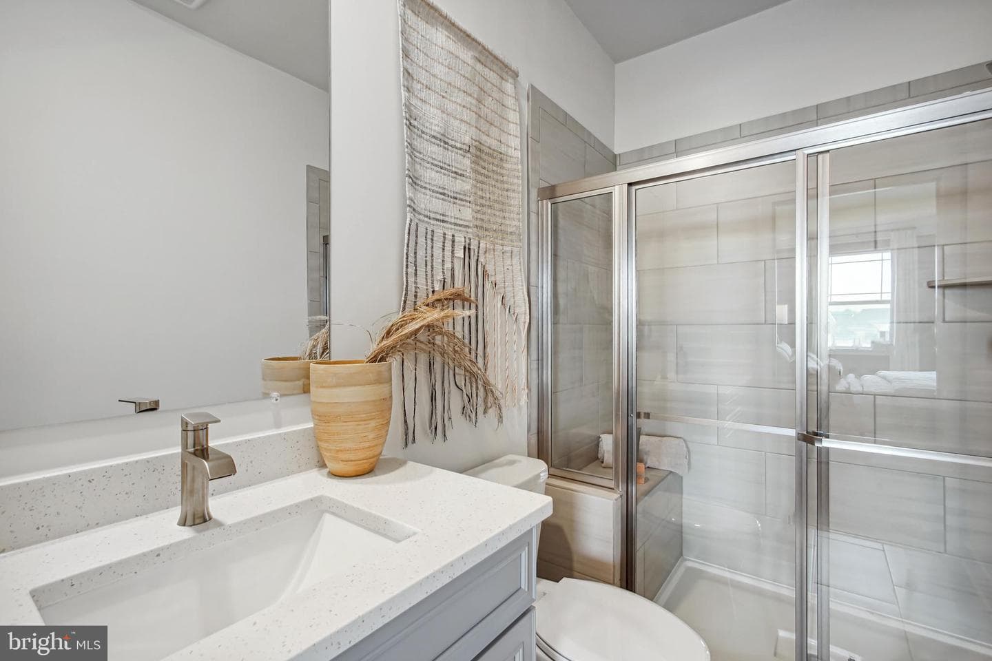 182 Kelly Way photo 37
