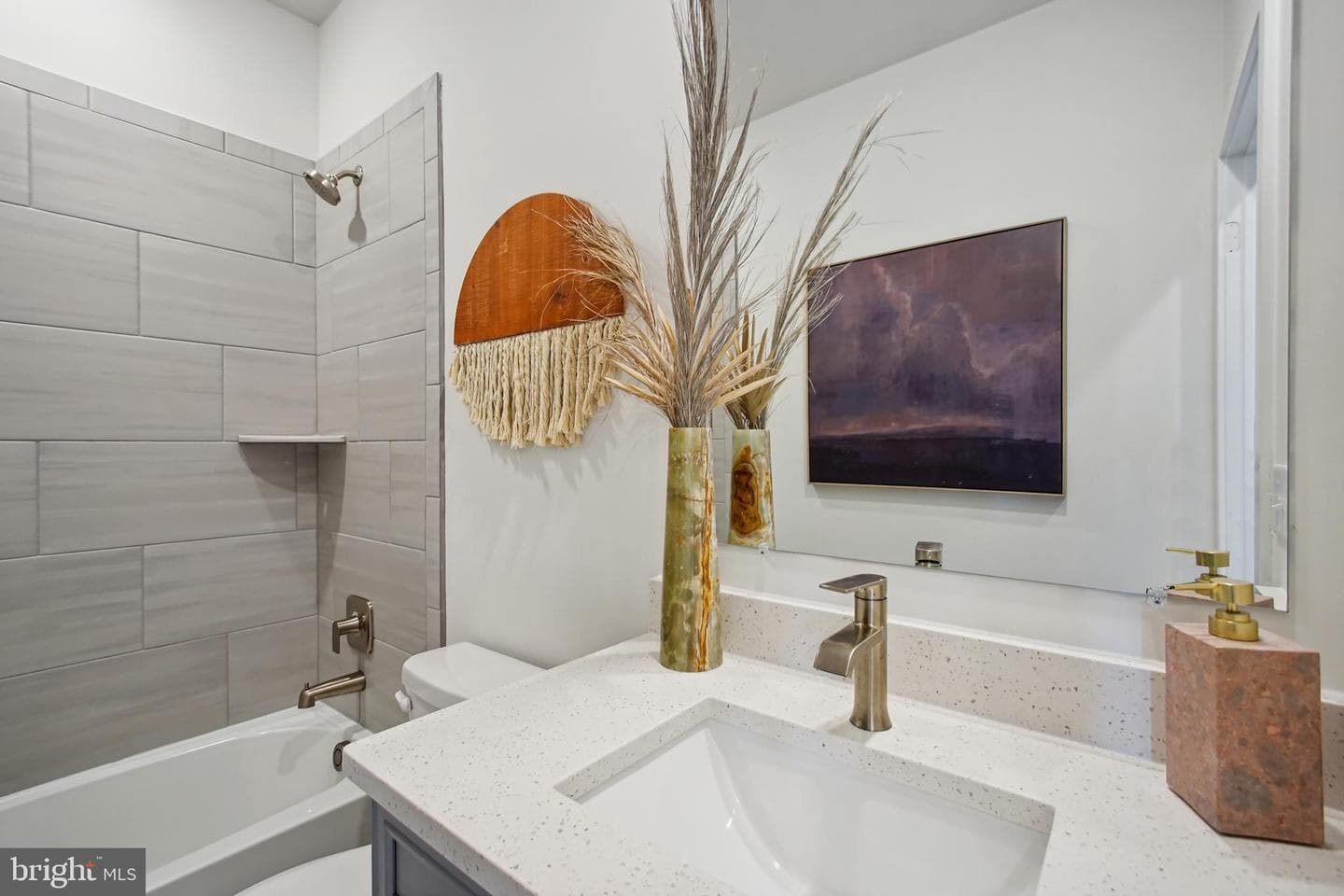 182 Kelly Way photo 44