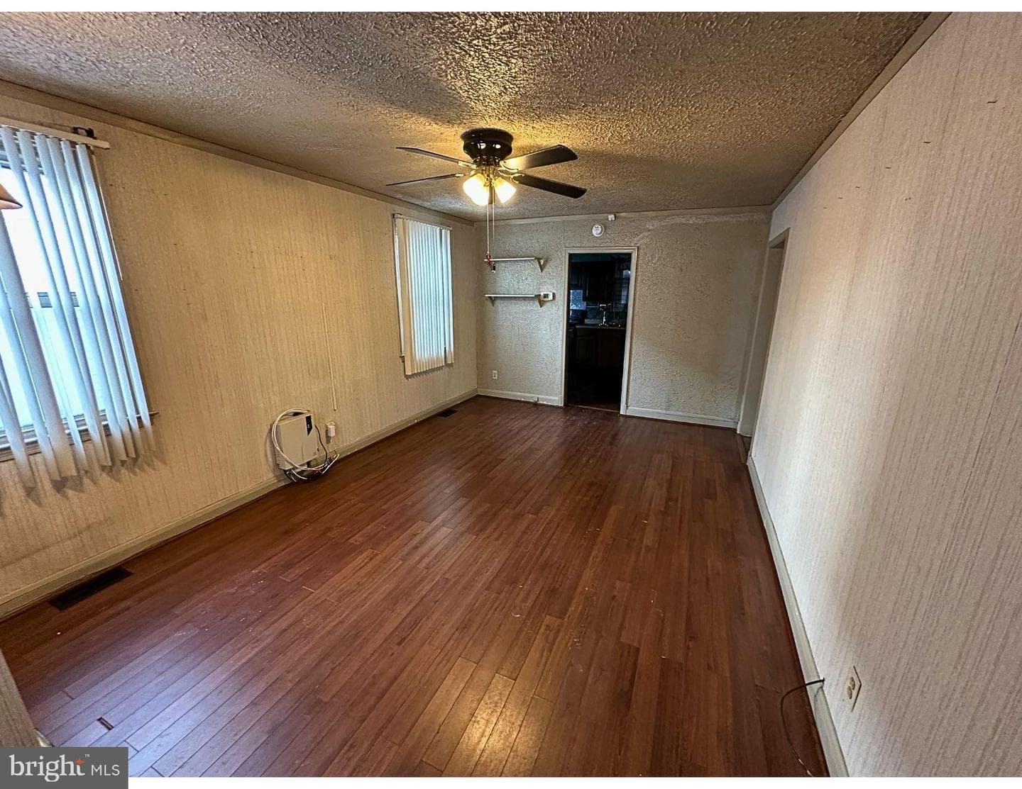 5533 Clifton Avenue photo 3
