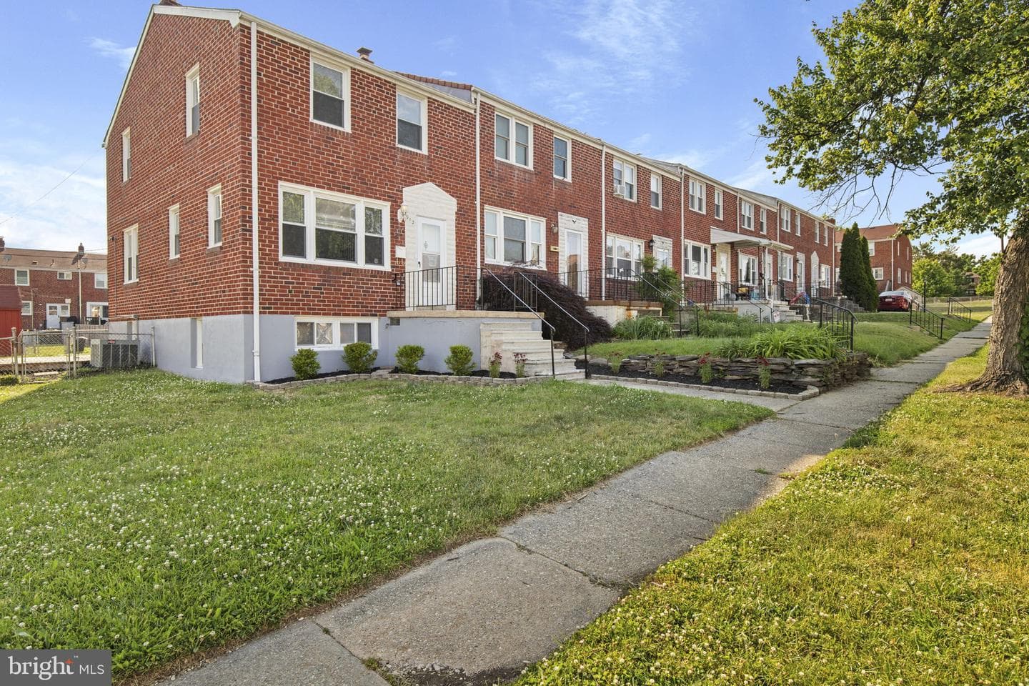 912 Wilton Drive photo 2
