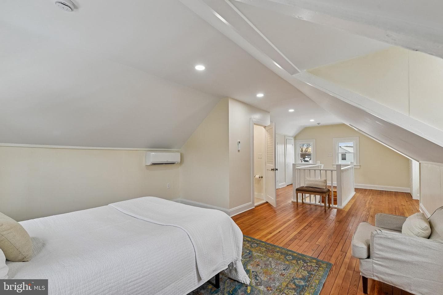 100 Margaret Avenue photo 27