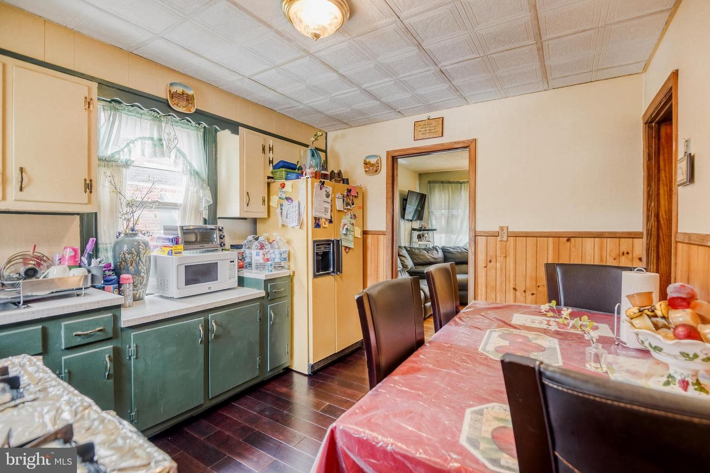 1823 Walnut Avenue photo 6