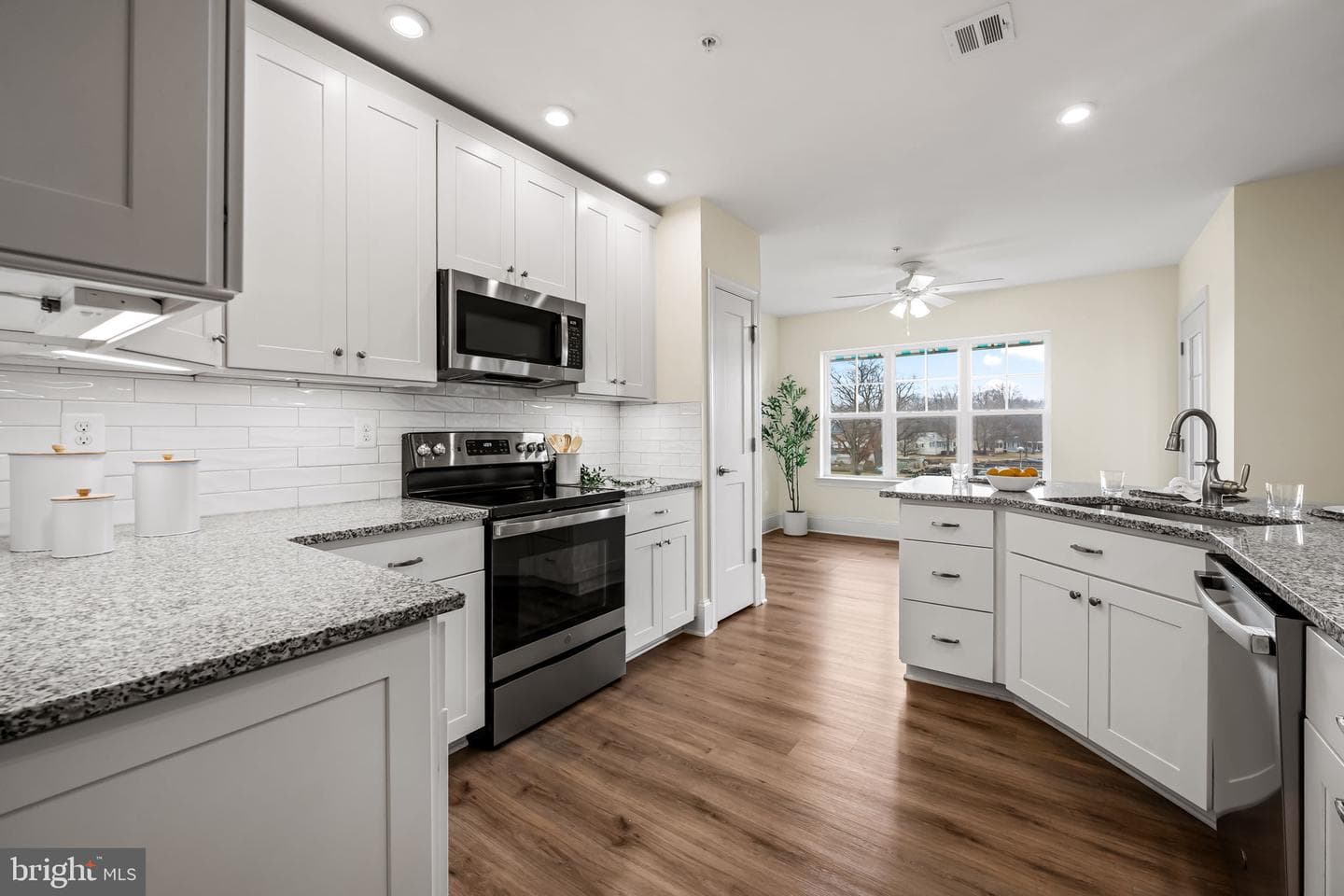 1414 Burke Road #107 photo 19