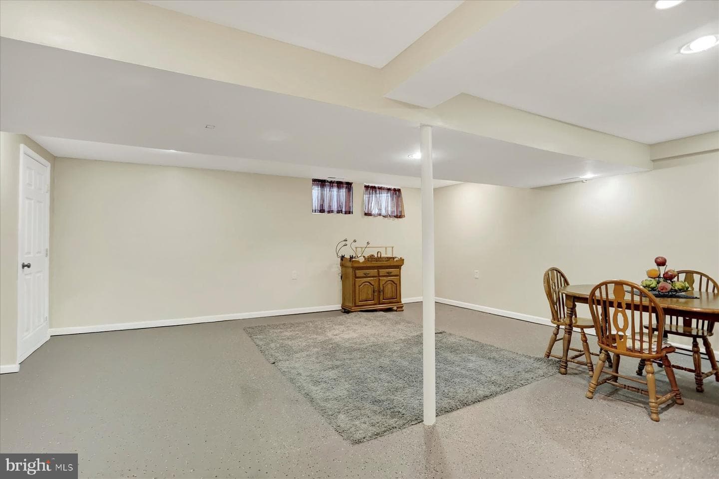 9228 Bowline Road photo 36