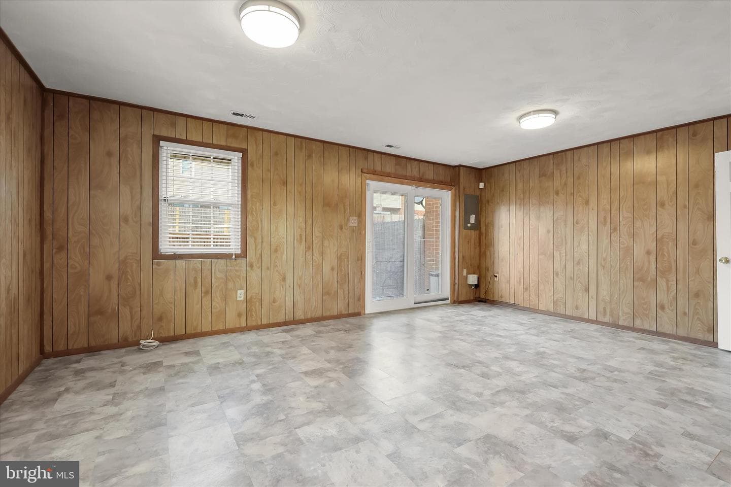 8 Middleview Court photo 31