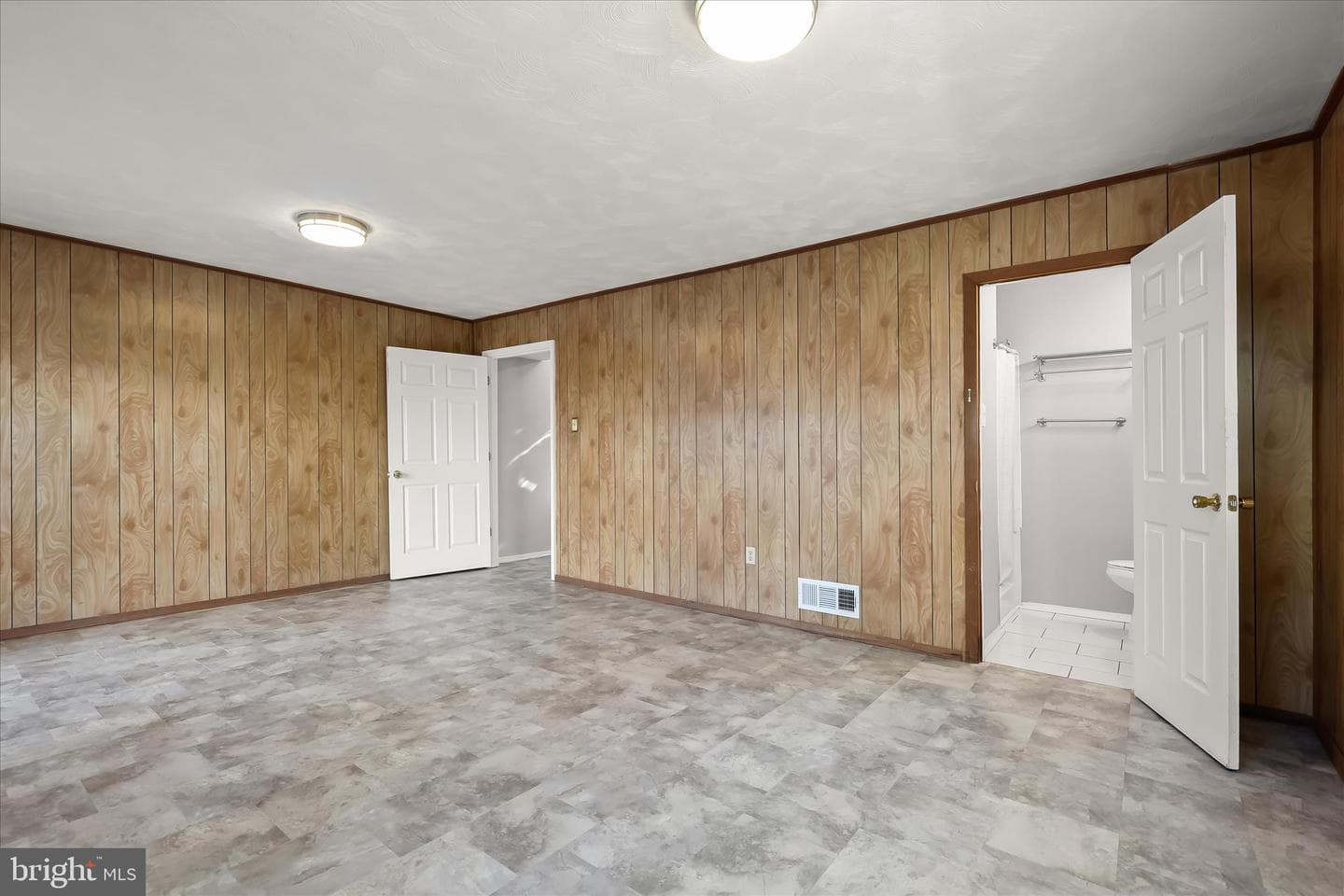 8 Middleview Court photo 33