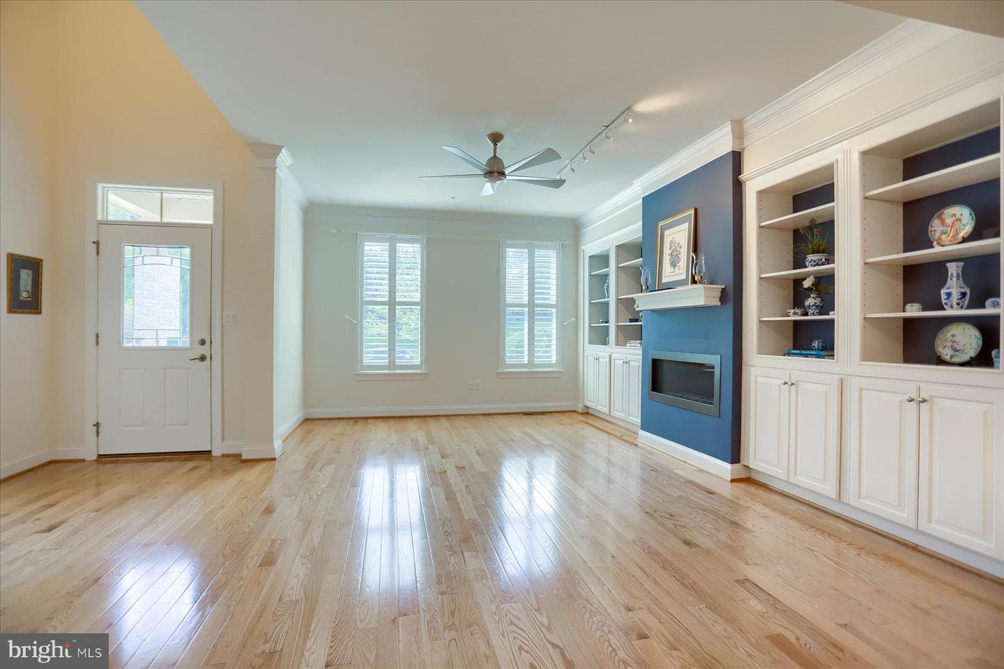 6910 Summit Cir photo 12