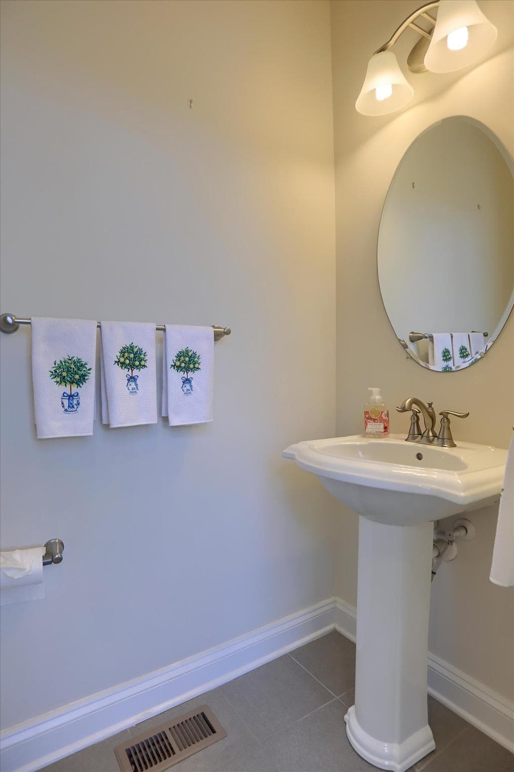 6910 Summit Cir photo 22