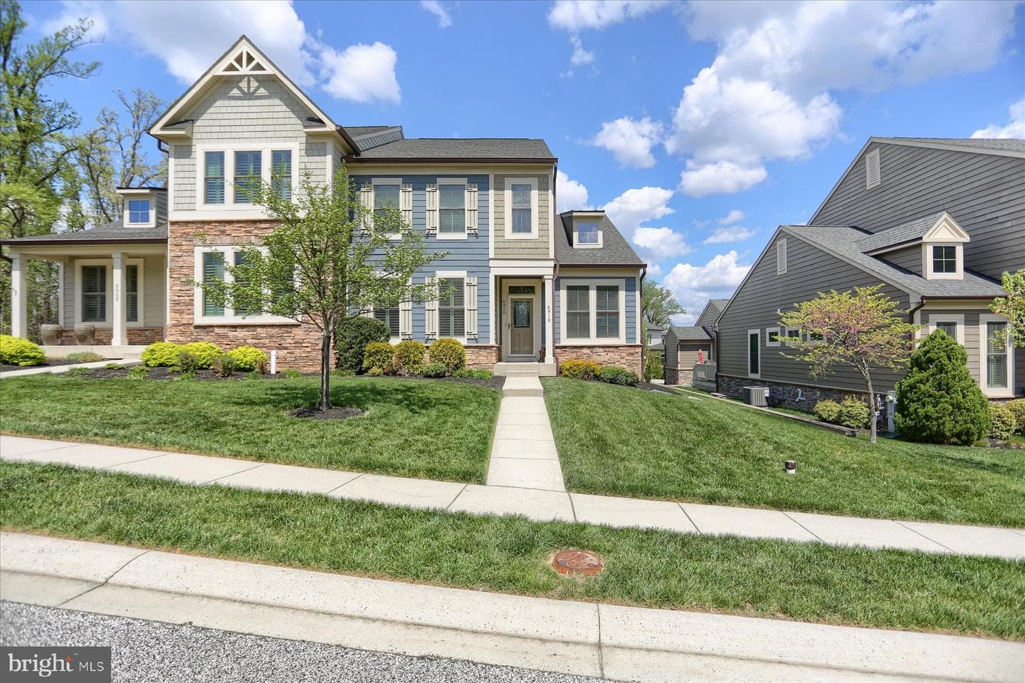 6910 Summit Cir photo 4