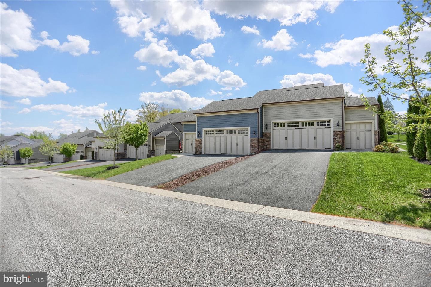 6910 Summit Cir photo 51