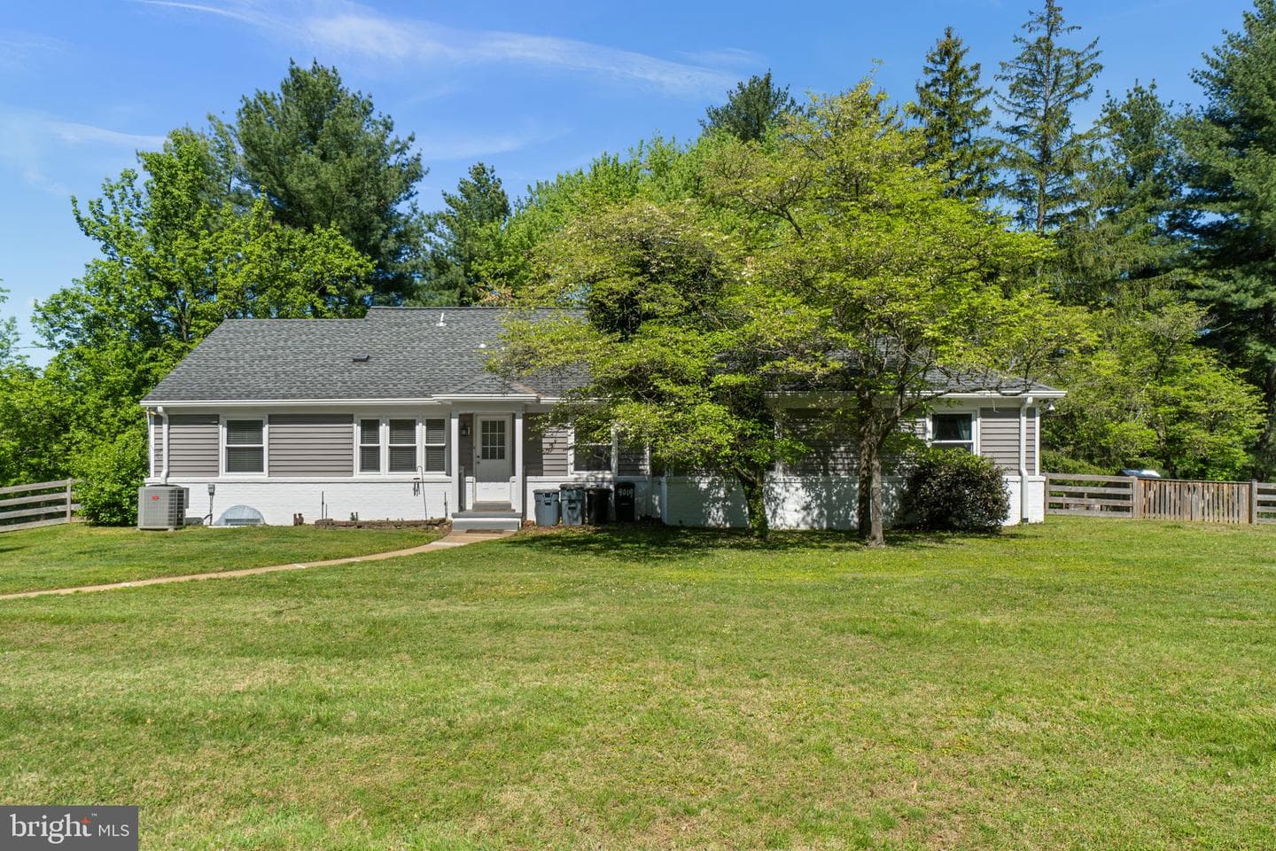9019 Purdy Lane photo 6