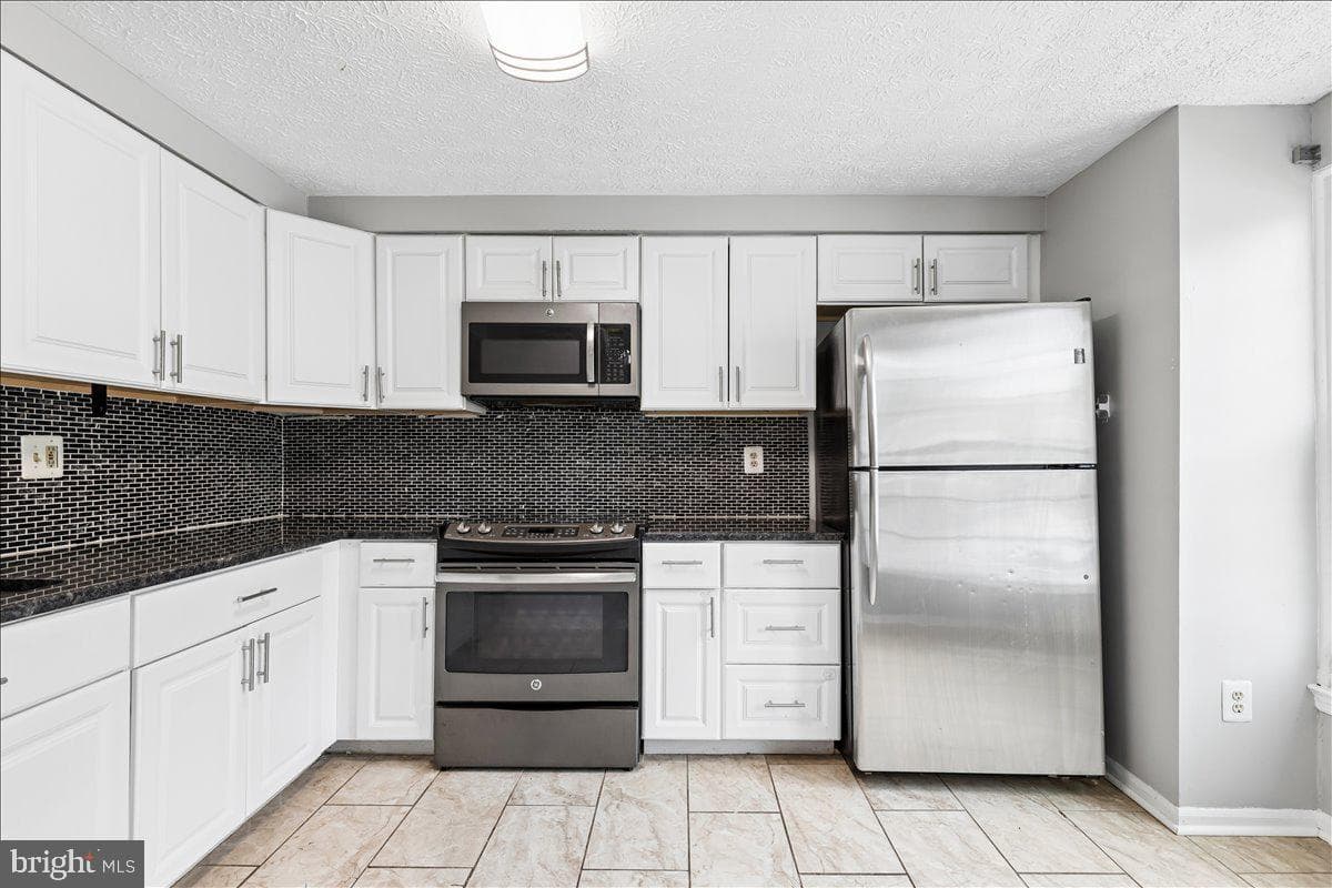 8119 Greenspring Valley Rd photo 10