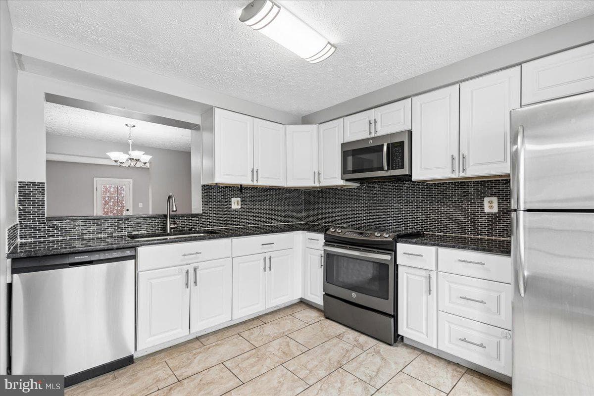 8119 Greenspring Valley Rd photo 5