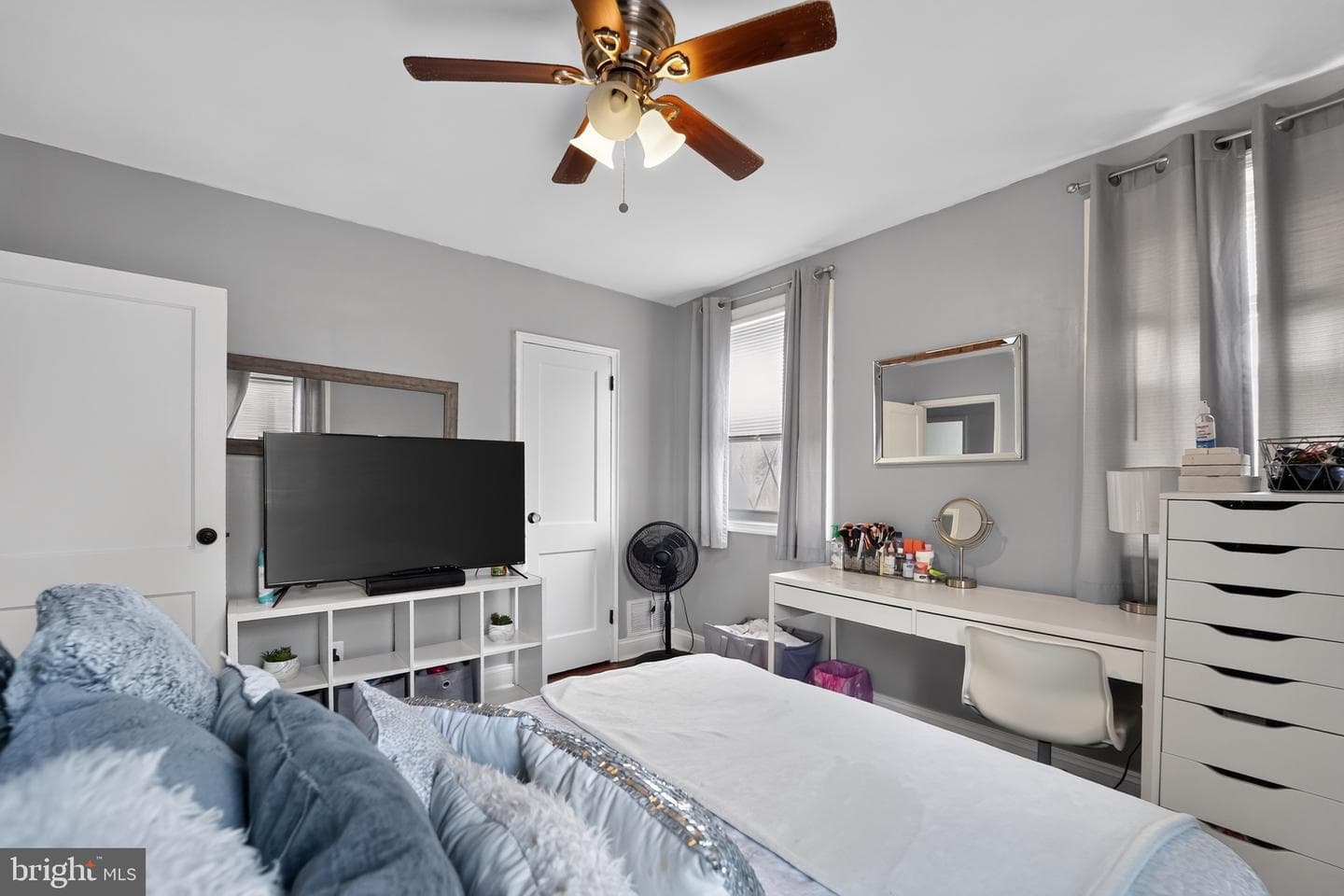 5438 Masefield Road photo 12