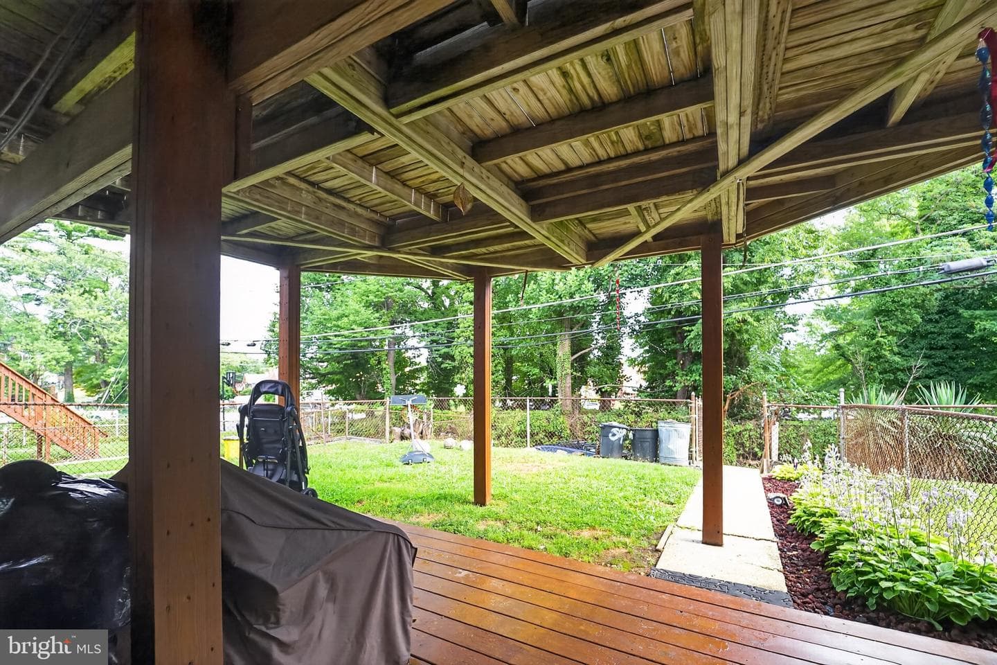 5438 Masefield Road photo 31